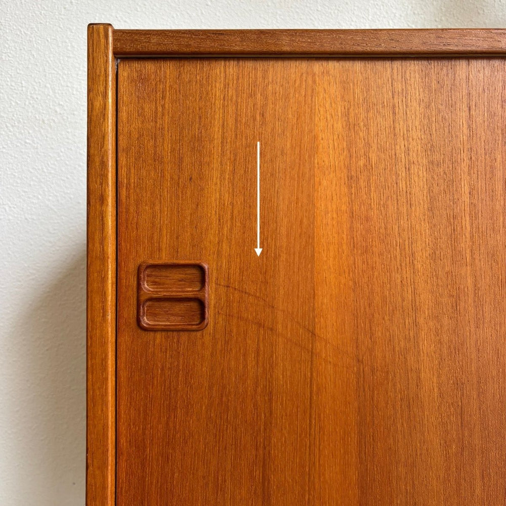 
                  
                    Vintage sideboard schuifdeurtjes teak - LOUI.STORE
                  
                