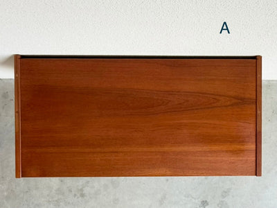
                  
                    Vintage sideboard schuifdeurtjes vierkant handvat - LOUI
                  
                