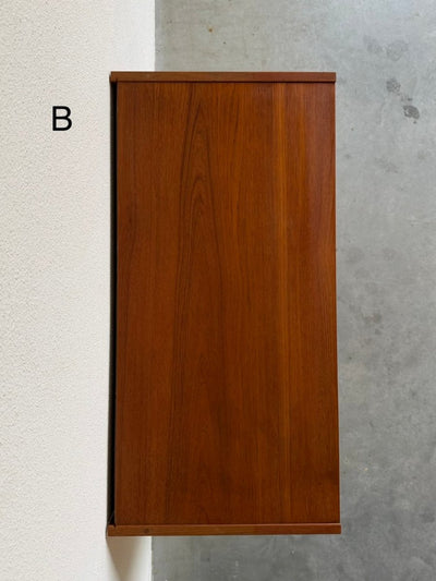 
                  
                    Vintage sideboard schuifdeurtjes vierkant handvat - LOUI
                  
                