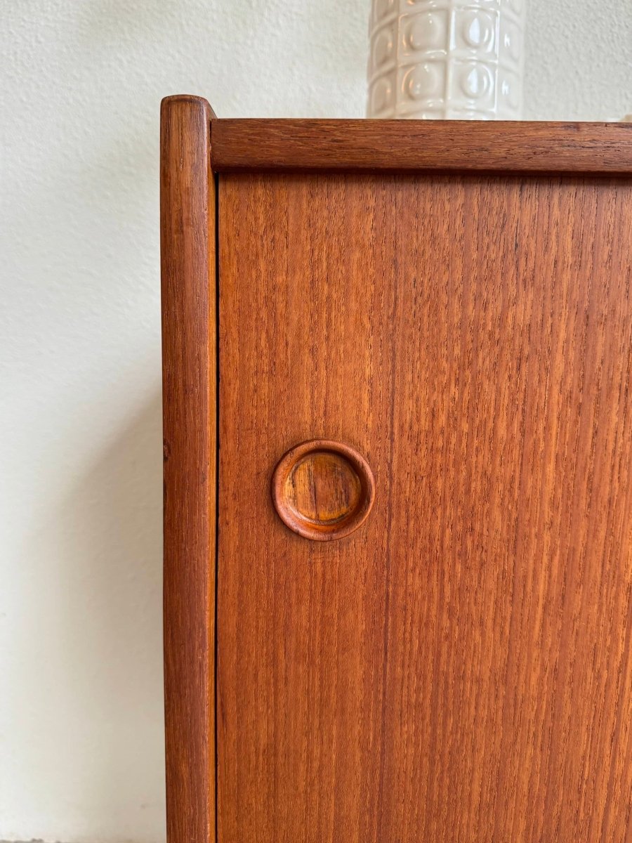 
                  
                    Vintage sideboard teak - LOUI.STORE
                  
                