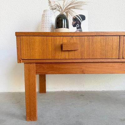 
                  
                    Vintage sideboard teak met lades 2* - LOUI
                  
                