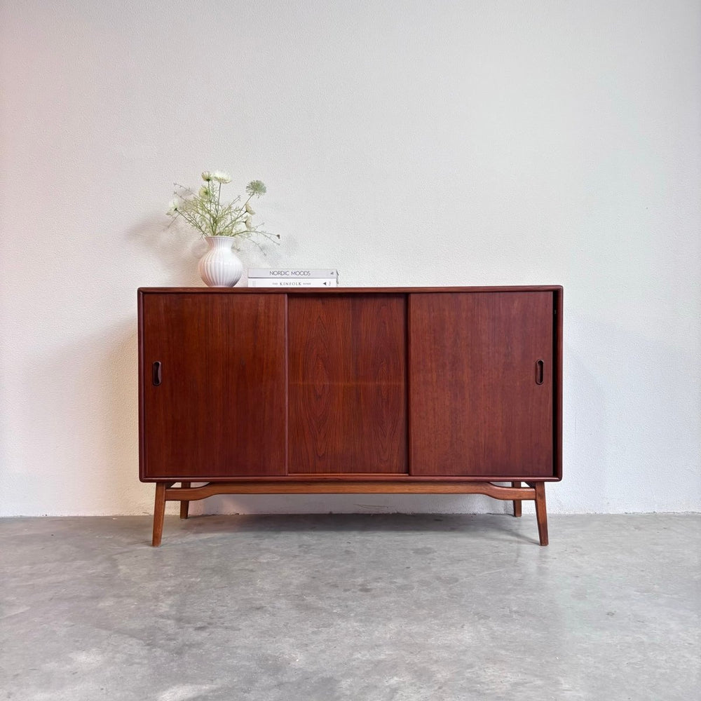 Vintage sideboard teak schuifdeuren - LOUI.STORE