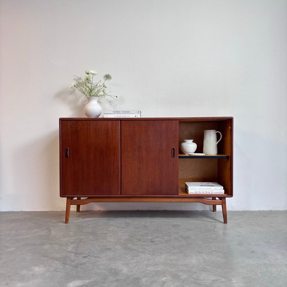 Vintage sideboard teak schuifdeuren - LOUI.STORE