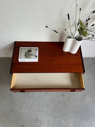 
                  
                    Vintage sidetable met lade palissander - LOUI.STORE
                  
                