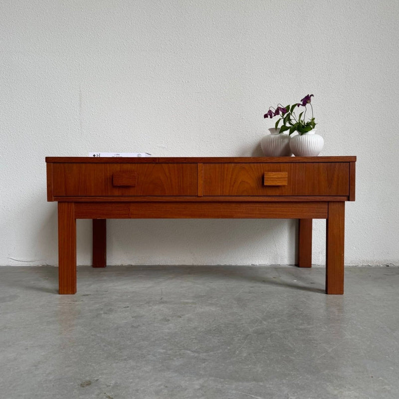 Vintage sidetable met lades teak - LOUI.STORE