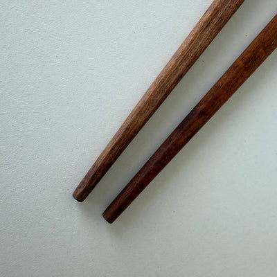 
                  
                    Vintage slabestek teak - roestvrij staal - LOUI
                  
                