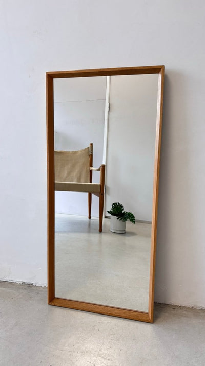 
                  
                    Vintage spiegel eiken A.M. Spejle - LOUI.STORE
                  
                