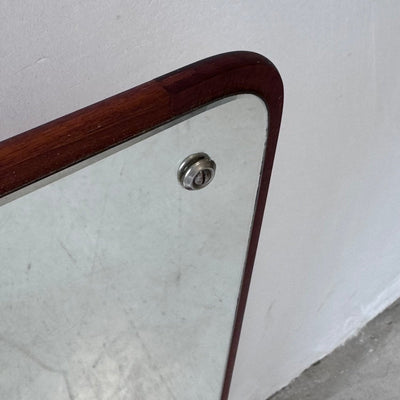 
                  
                    Vintage spiegel met lade teak - LOUI
                  
                
