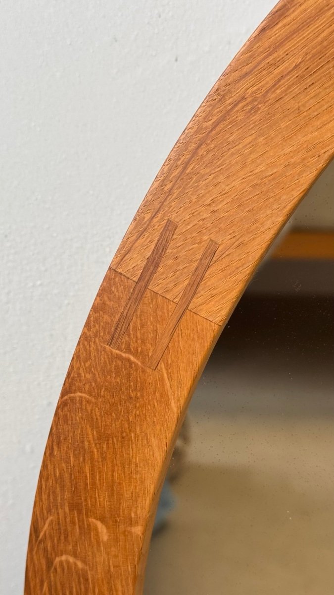 
                  
                    Vintage spiegel rond eiken Aksel Kjersgaard - LOUI.STORE
                  
                