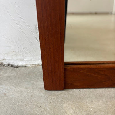 
                  
                    Vintage spiegel teak strak frame - LOUI.STORE
                  
                