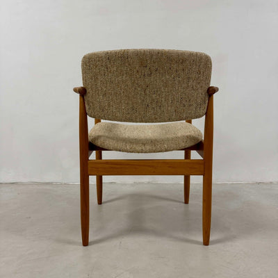 
                  
                    Vintage stoel eiken Jorgensen - LOUI.STORE
                  
                