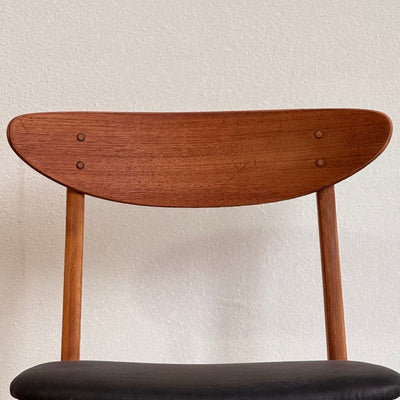 
                  
                    Vintage stoel Farstrup zwart skai - LOUI.STORE
                  
                
