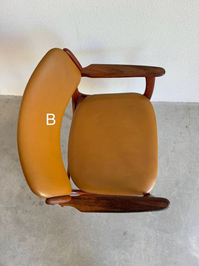
                  
                    Vintage stoel palissander en skai Erik Buch - LOUI.STORE
                  
                