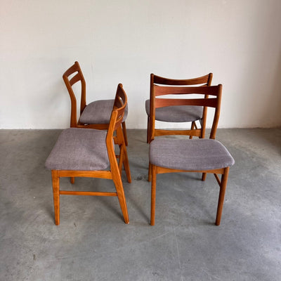 
                  
                    Vintage stoelen teak set 4* - LOUI
                  
                
