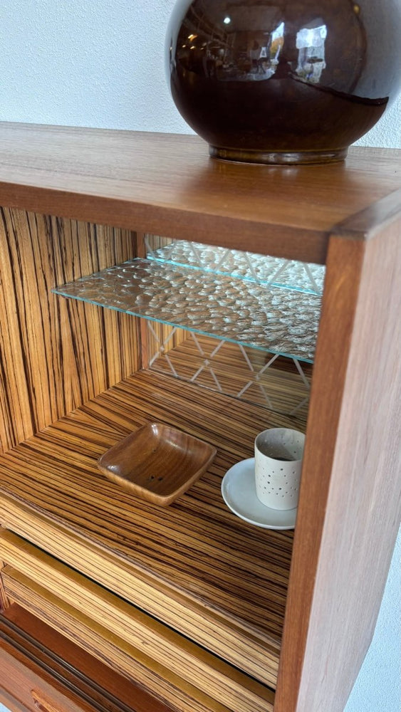 
                  
                    Vintage strak highboard teak - LOUI.STORE
                  
                