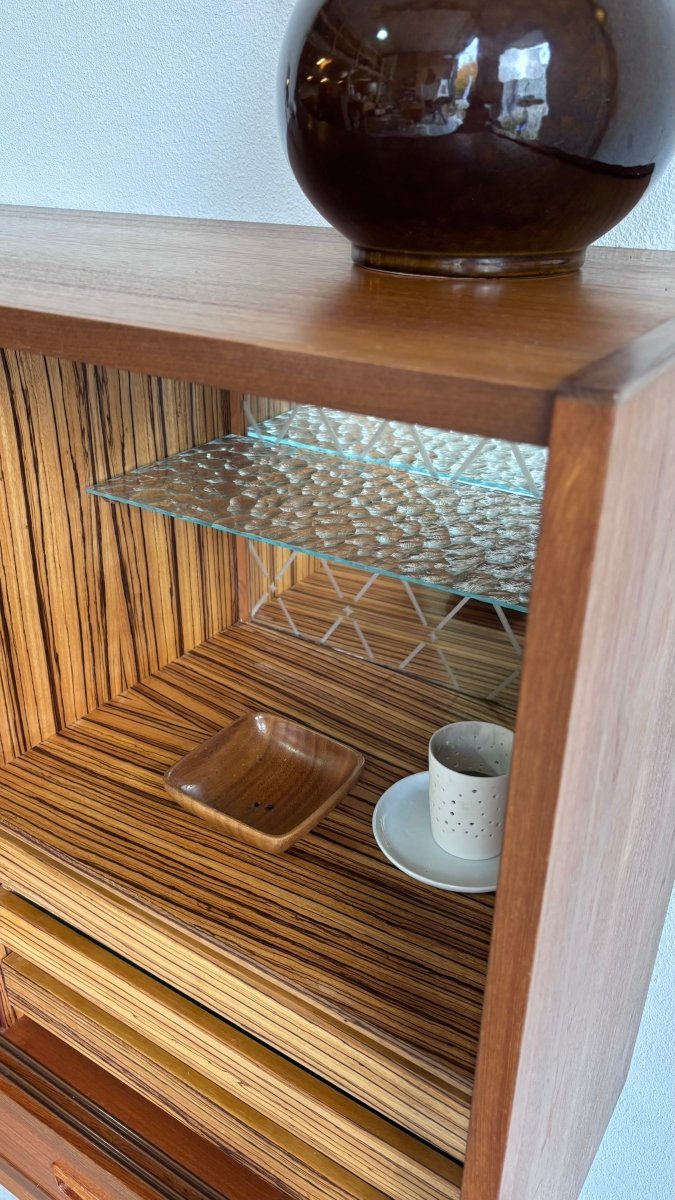 
                  
                    Vintage strak highboard teak - LOUI.STORE
                  
                