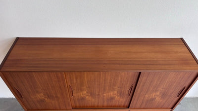 
                  
                    Vintage strak highboard teak - LOUI.STORE
                  
                