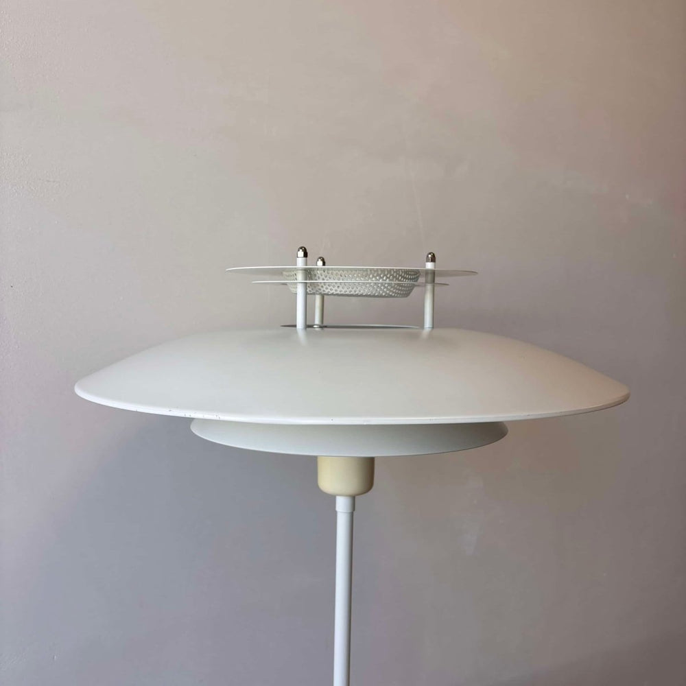 
                  
                    Vintage tafellamp schalen - LOUI.STORE
                  
                