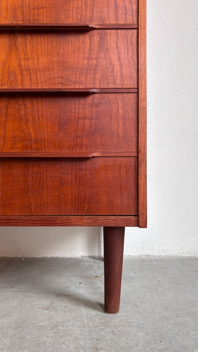 
                  
                    Vintage tallboy ladekast 8 lange greep - LOUI.STORE
                  
                