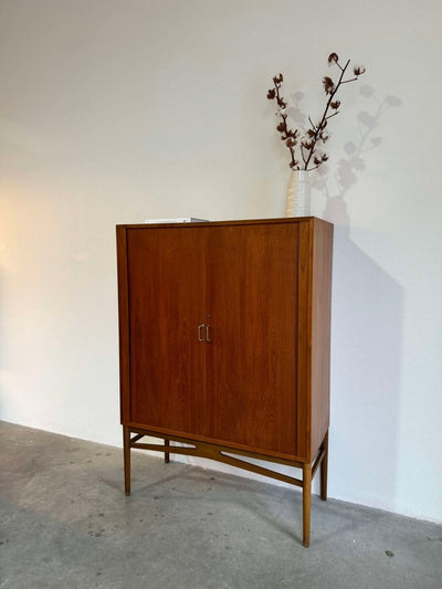 
                  
                    Vintage tambour kast teak - LOUI.STORE
                  
                