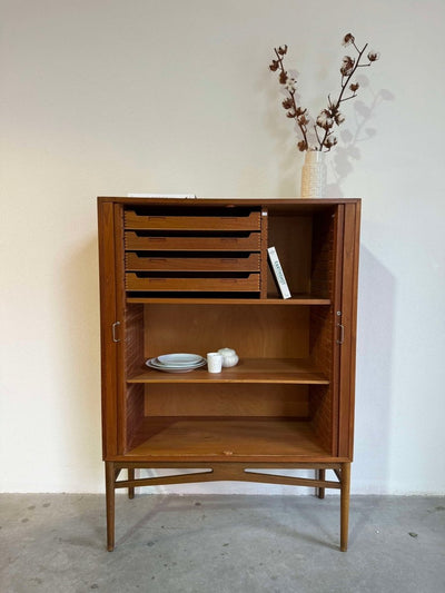 
                  
                    Vintage tambour kast teak - LOUI.STORE
                  
                