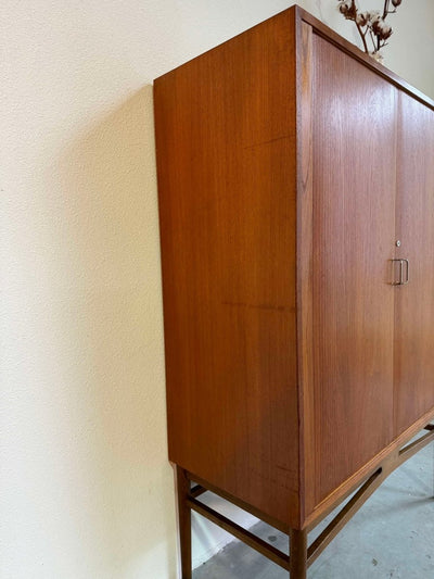 
                  
                    Vintage tambour kast teak - LOUI.STORE
                  
                