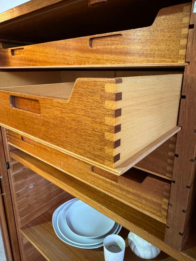 
                  
                    Vintage tambour kast teak - LOUI.STORE
                  
                