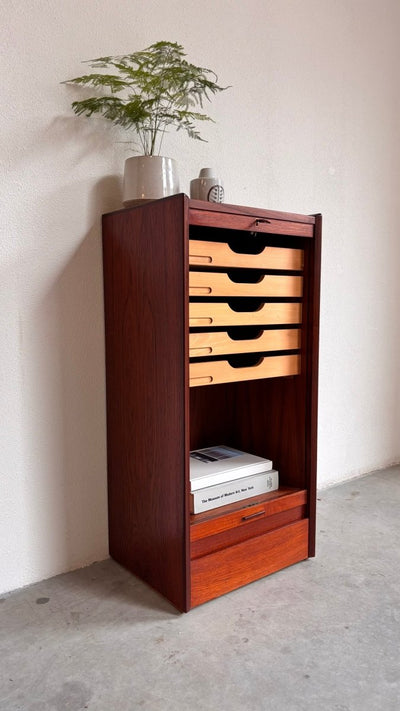 
                  
                    Vintage tambour kast teak - LOUI.STORE
                  
                