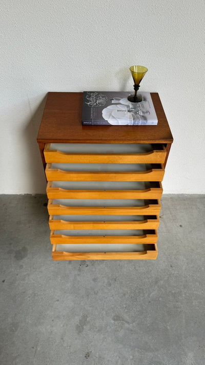 
                  
                    Vintage tambour kastje teak - LOUI.STORE
                  
                