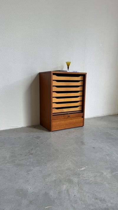 
                  
                    Vintage tambour kastje teak - LOUI.STORE
                  
                
