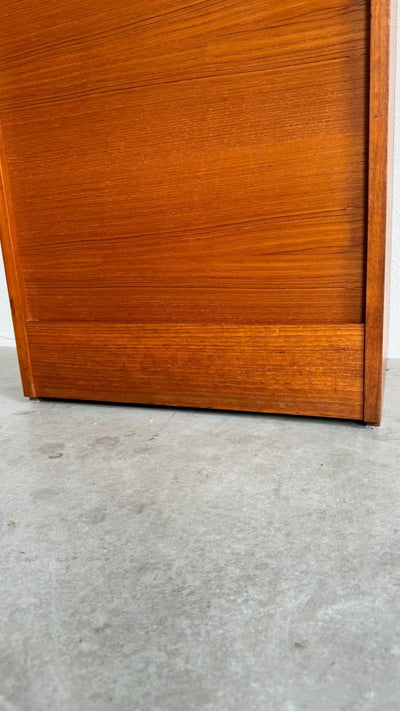 
                  
                    Vintage tambour kastje teak - LOUI.STORE
                  
                