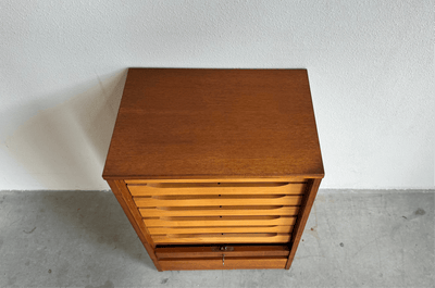 
                  
                    Vintage tambour kastje teak - LOUI.STORE
                  
                