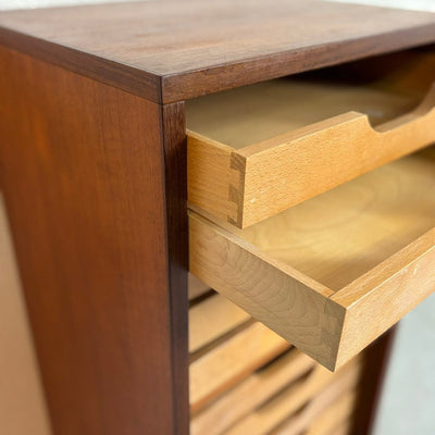 
                  
                    Vintage tambourkast teak hoog - LOUI.STORE
                  
                