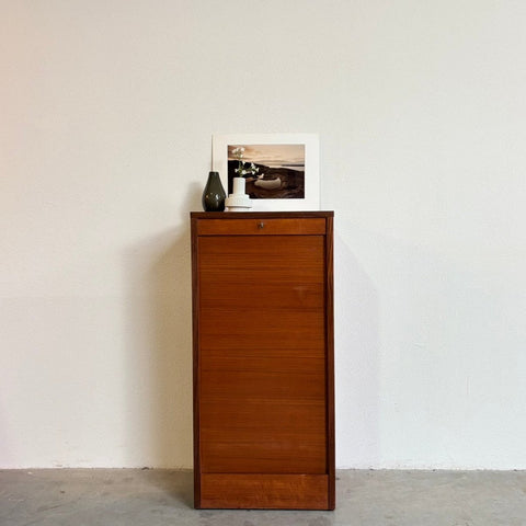 Vintage tambourkast teak hoog - LOUI.STORE