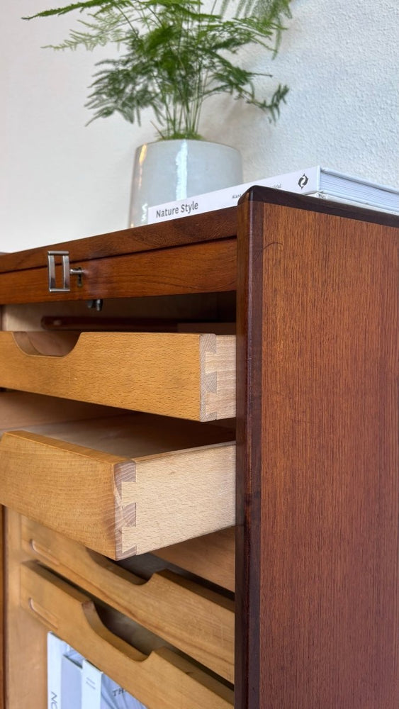 
                  
                    Vintage tambourkast teak - LOUI.STORE
                  
                