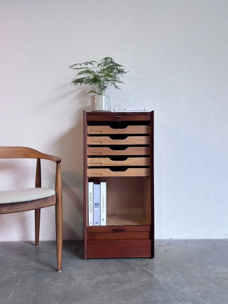 
                  
                    Vintage tambourkast teak - LOUI.STORE
                  
                