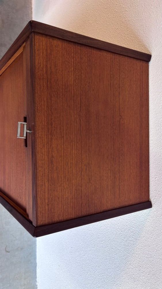 
                  
                    Vintage tambourkast teak - LOUI.STORE
                  
                