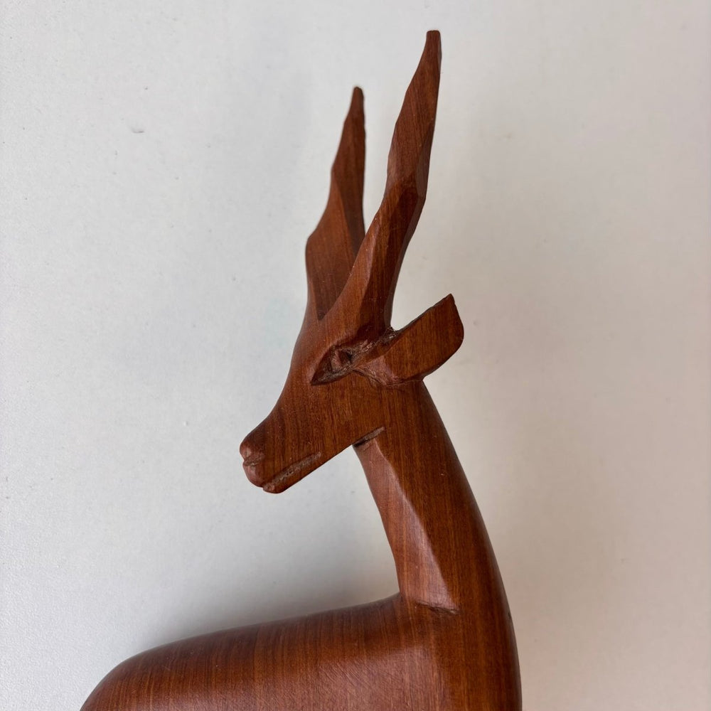 
                  
                    Vintage teak beeldje bok - LOUI.STORE
                  
                