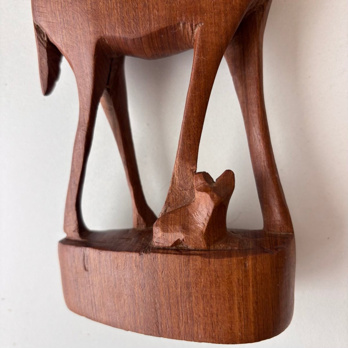 
                  
                    Vintage teak beeldje bok - LOUI.STORE
                  
                