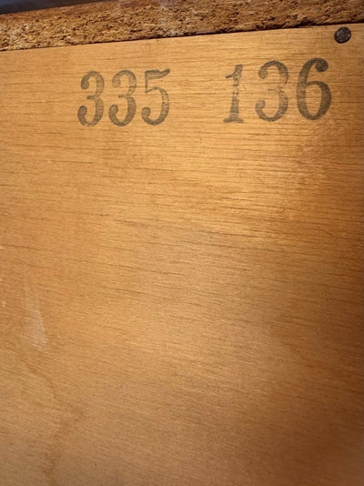 
                  
                    Vintage teak boekenkast Johannes Sorth-Nexø Møbelfabrik - LOUI
                  
                
