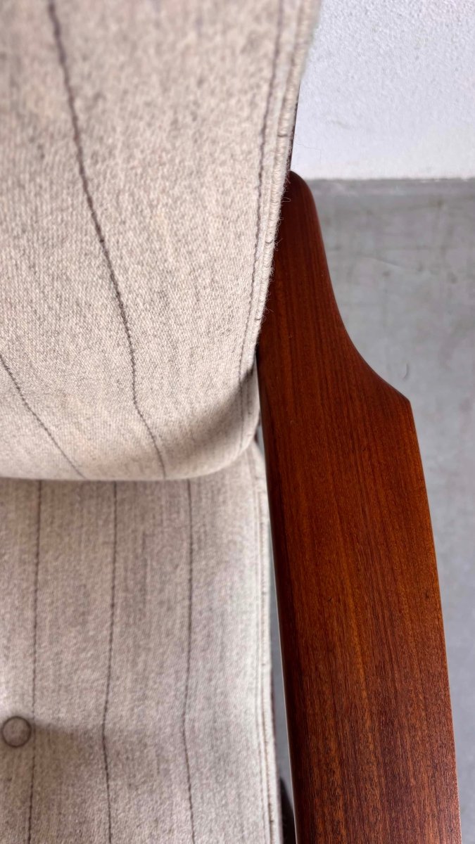 
                  
                    Vintage teak fauteuil beige - LOUI.STORE
                  
                