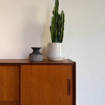 
                  
                    Vintage teak highboard lades en bargedeelte - LOUI
                  
                