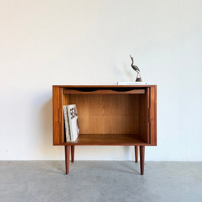 
                  
                    Vintage teak Kai Kristiansen sideboard met tambourdeuren - LOUI
                  
                