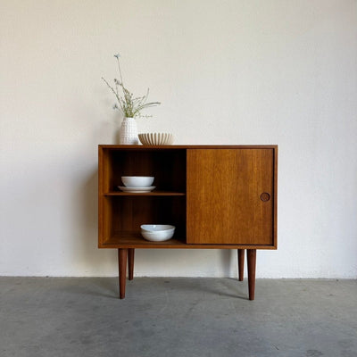 
                  
                    Vintage teak Kai Kristiansen sideboard schuifdeurtjes - LOUI
                  
                