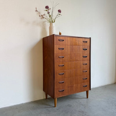 
                  
                    Vintage teak ladekast 7* - LOUI
                  
                