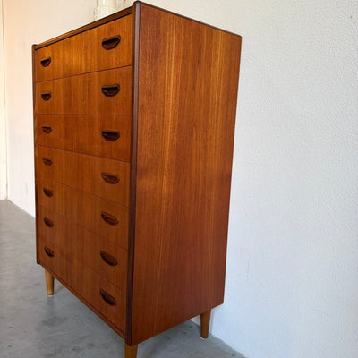 
                  
                    Vintage teak ladekast 7* - LOUI
                  
                