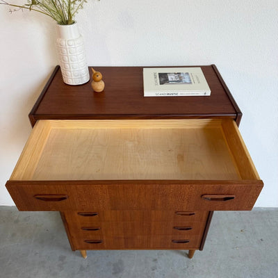 
                  
                    Vintage teak ladekast 7* - LOUI
                  
                