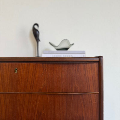 Vintage teak ladekast golvend handvat - LOUI