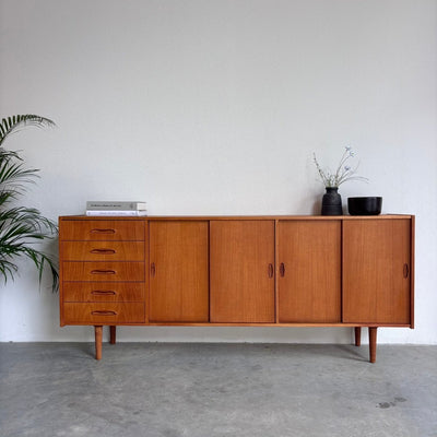 Vintage teak lowboard lades en schuifdeuren - LOUI