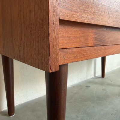 
                  
                    Vintage teak "Rooval "secretaire - bureau met rechte greep - LOUI
                  
                